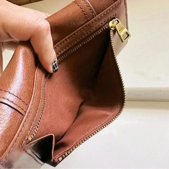 Fossil Ladies Ellis Brown Clutch Large Leather Wallet - Picture 9 of 10